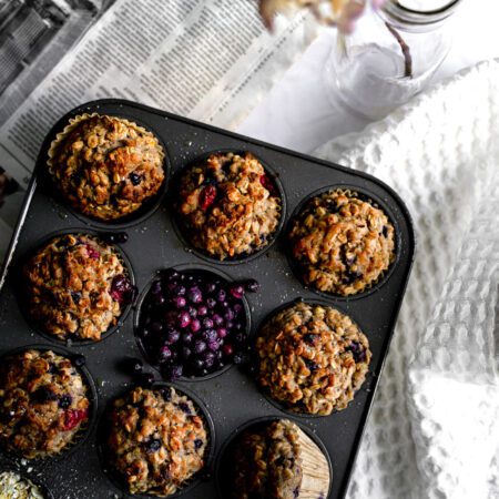 Plateau de muffins aux petits fruits